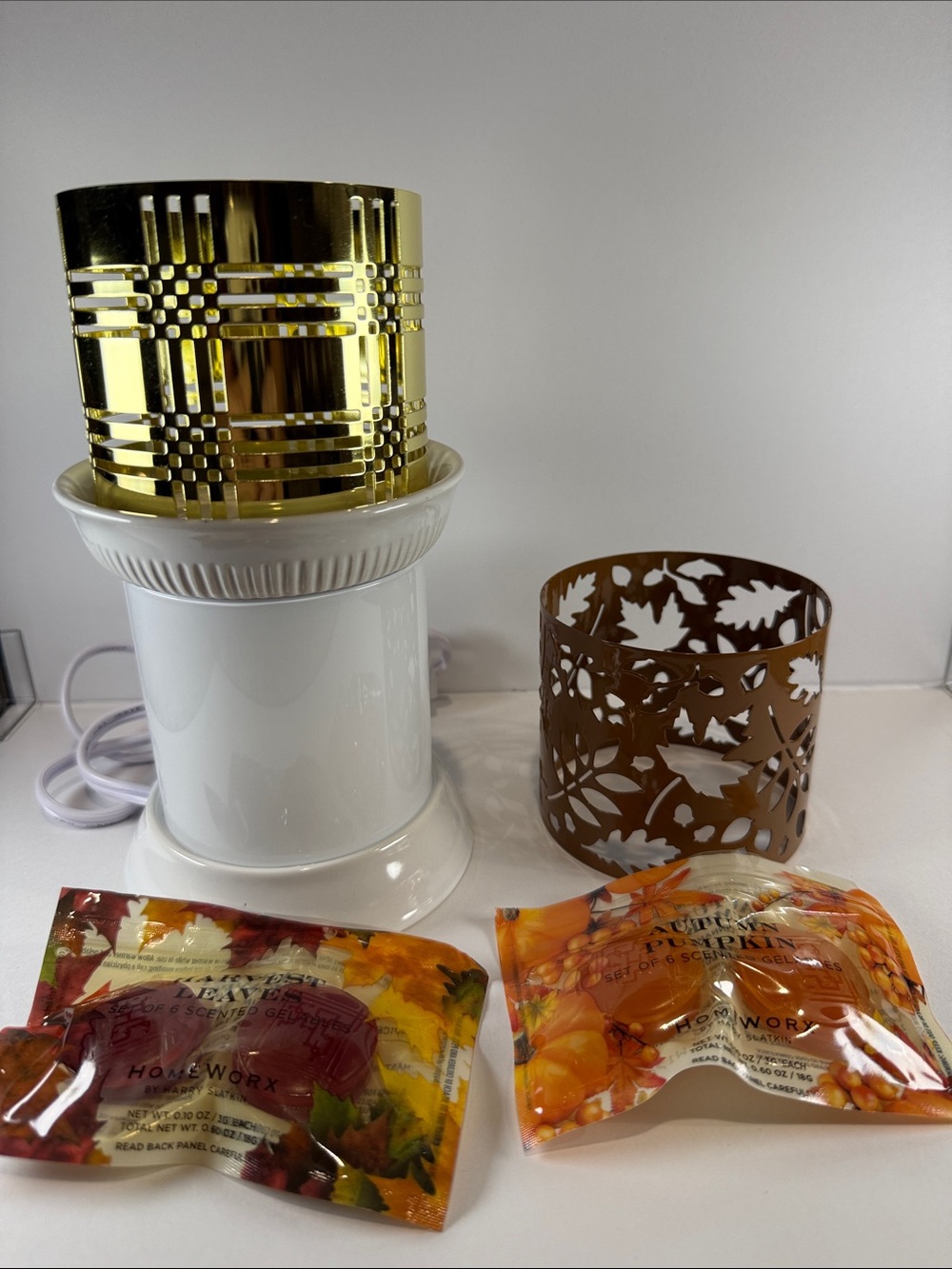 Fragrance Warmer Gold & Brown Sleeves & 4 Gel Melts Electric by Harry Slatkin